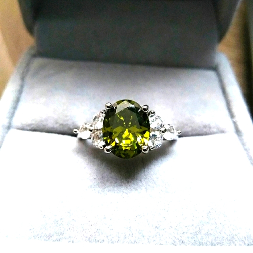 Green Stone Sterling Silver Ring